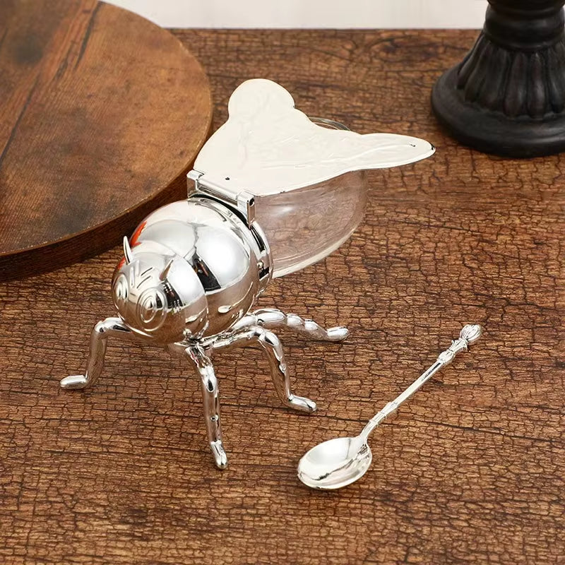 Bee-Shaped Honey Storage and Dispensing Container with Spoon - Decorative Spice and Seasoning Jar for Home Kitchen Use